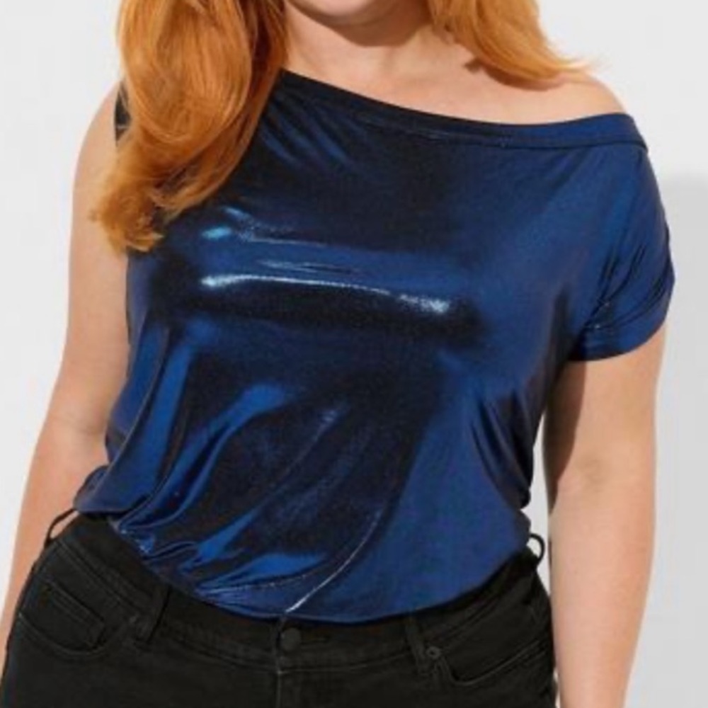 Torrid NWT liquid shine top in electric blue